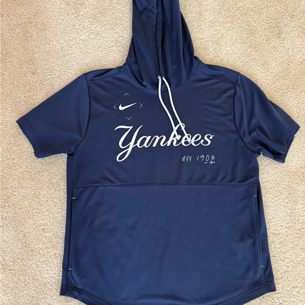 Yankees Nike Dri Fit hoodie
